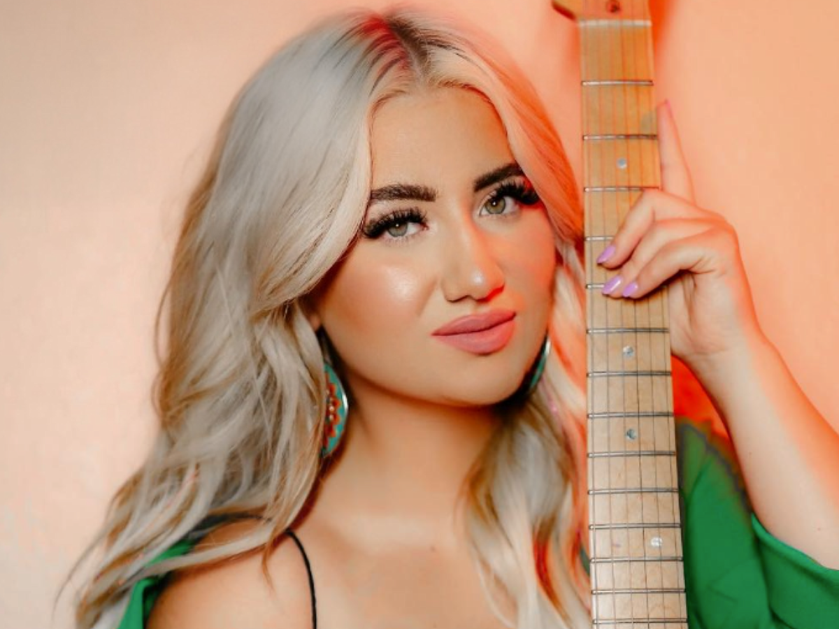 Libby Lane Musician - Bolivar Peninsula Texas Tourism Vacations and Events